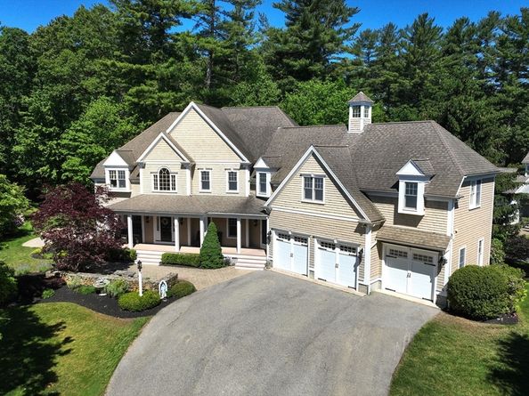 17 Saddle Ln, Hanover MA 02339