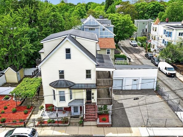 29 Hanson St, Somerville MA 02143