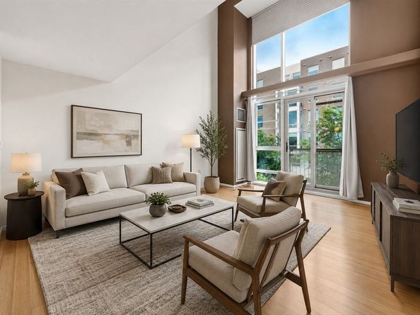 1 Earhart St 309, Cambridge MA 02141