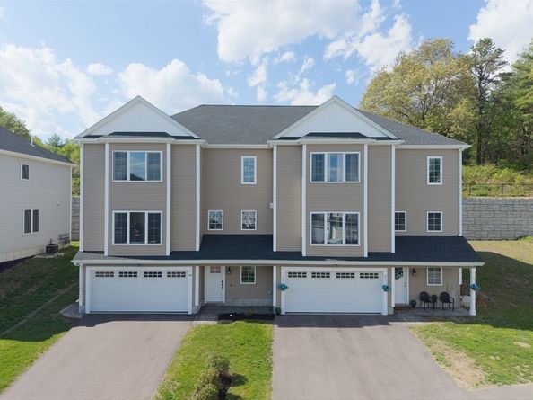 27 Pouts Lane 27, Uxbridge MA 01569