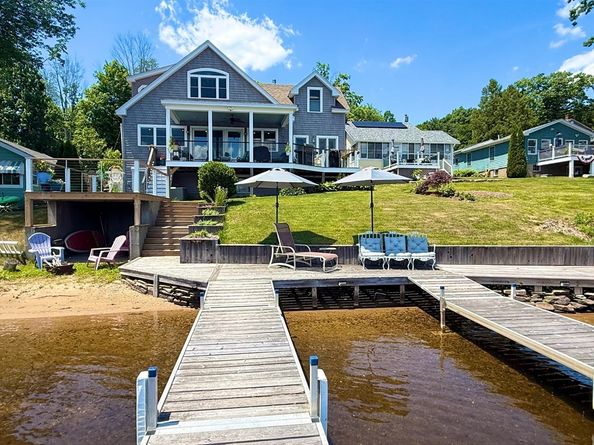 121 Maple St, East Brookfield MA 01515
