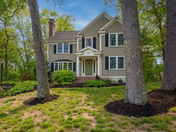 132 Central St, North Reading MA 01864