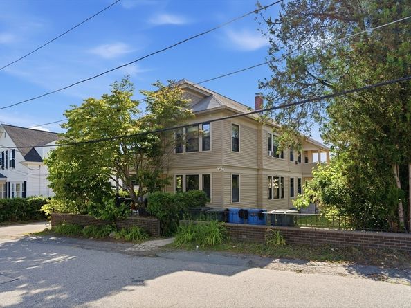 23-25 Glenwood St, North Andover MA 01845