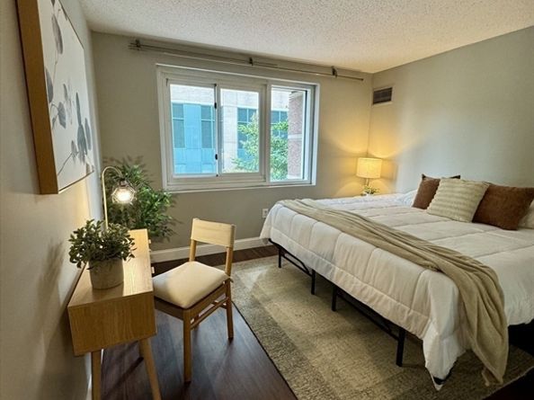 8-12 Museum Way 222, Cambridge MA 02141