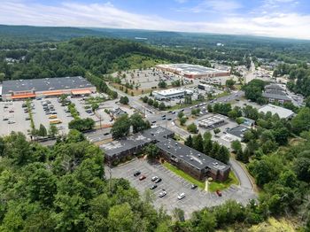 688 Boston Post Rd E