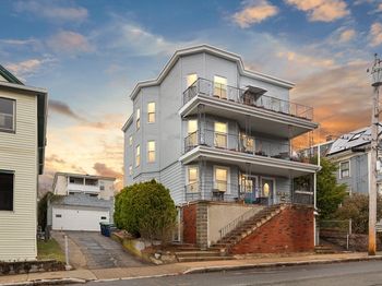 33 Newbury