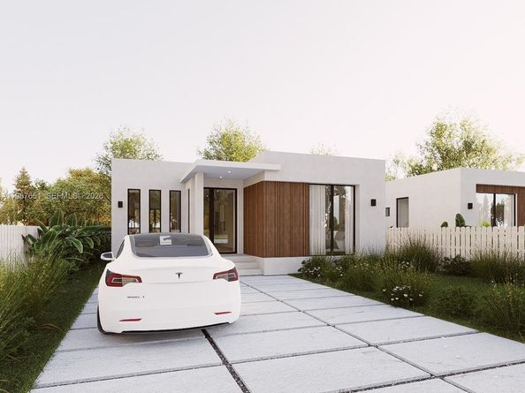 2665 Johnson St, Hollywood FL 33020