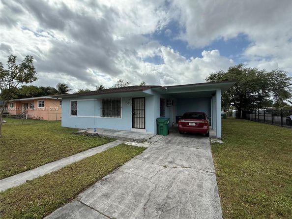 1090 NW 112th St, Miami FL 33168