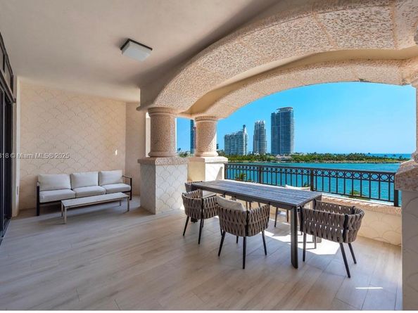 7055 Fisher Island Dr 7055, Miami Beach FL 33109