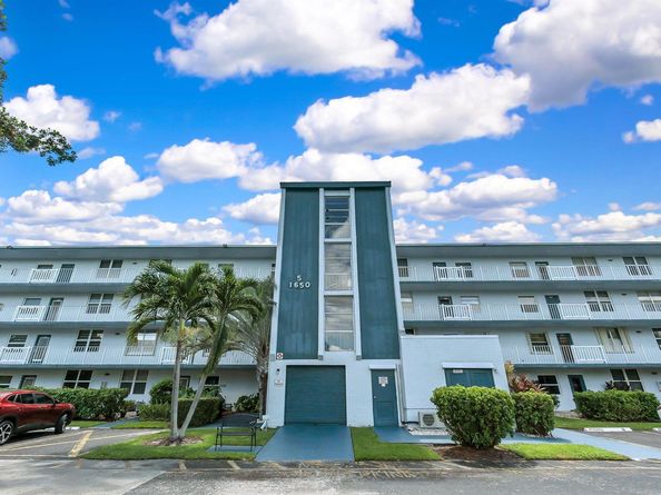 1650 NW 80th Avenue 401, Margate FL 33063