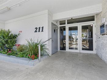 211 S Ocean Dr