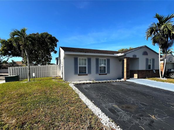 14731 N Beckley Sq, Davie FL 33325