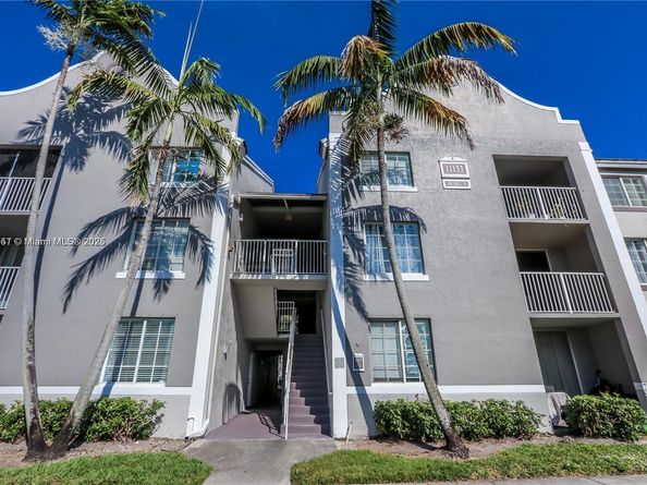 11133 SW 8th St 102, Pembroke Pines FL 33025