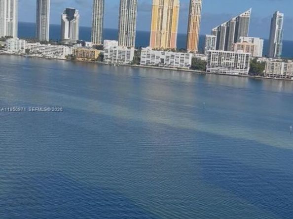 4000 Island Blvd 2402, Aventura FL 33160