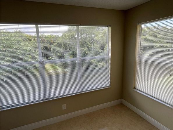 595 Vista Isles Dr 1923, Sunrise FL 33325