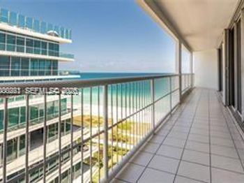 9341 Collins Ave