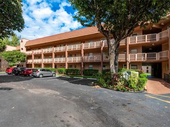 9881 NW Sunrise Lakes Blvd