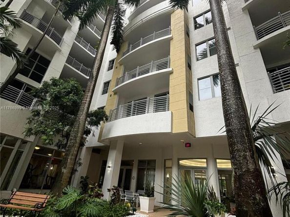 1830 Radius Dr 604, Hollywood FL 33020