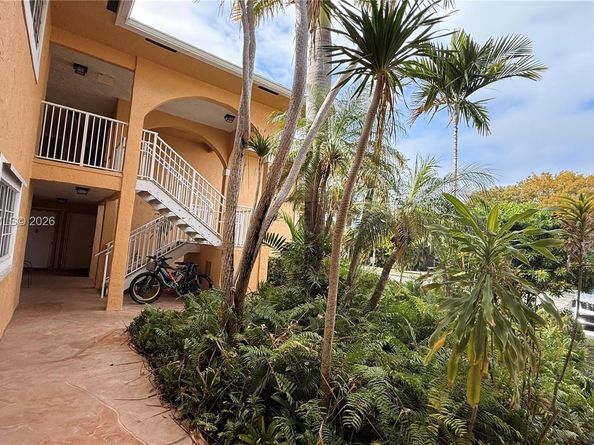 811 SE 4th Ave C106, Dania Beach FL 33004