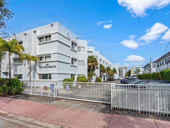 1185 Marseille Dr 202, Miami Beach FL 33141