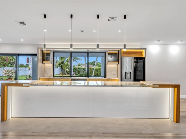 10600 SW 140th St, Miami FL 33176