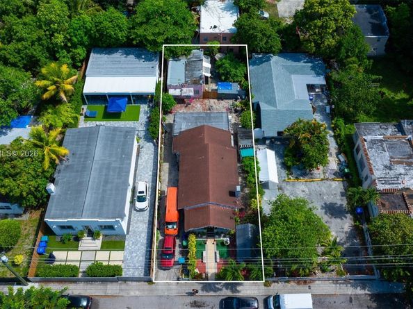 145 NW 31st St, Miami FL 33127