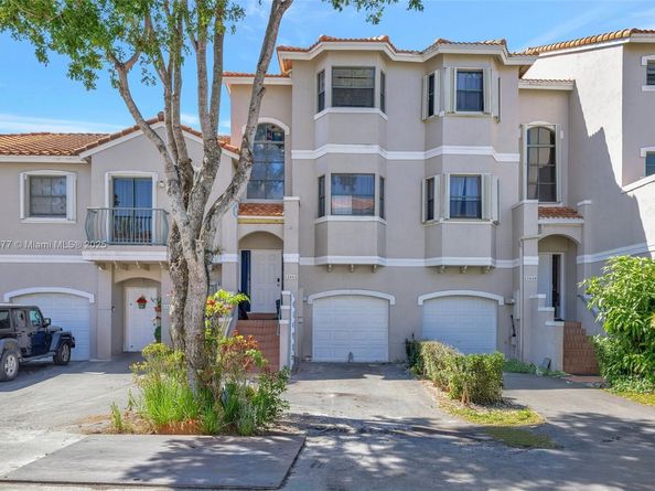 12662 NW 14th St, Sunrise FL 33323