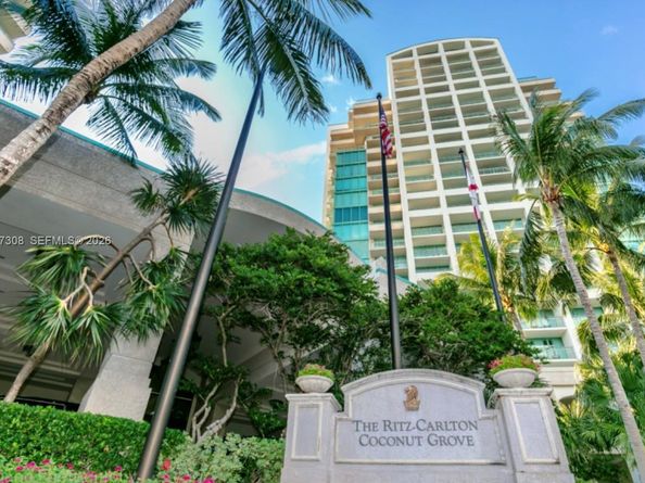 3400 SW 27th Ave 805, Coconut Grove FL 33133