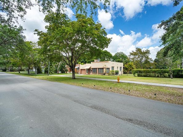 57 N Melrose Dr, Miami Springs FL 33166