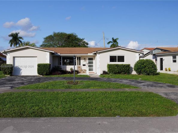 609 S Crescent Dr, Hollywood FL 33021