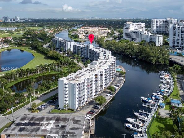 300 Diplomat Pkwy 204, Hallandale Beach FL 33009