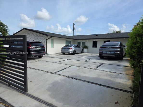 12225 SW 42nd St, Miami FL 33175