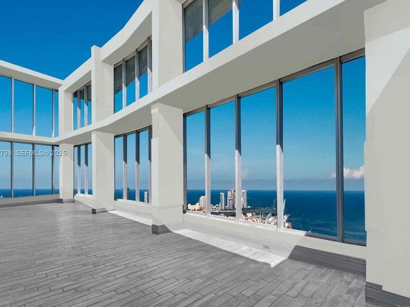 465 Brickell Ave 5701, Miami FL 33131