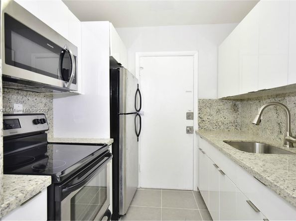 13201 Memorial Hwy, North Miami FL 33161