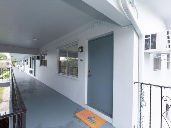 7401 Pines Blvd 222, Pembroke Pines FL 33024