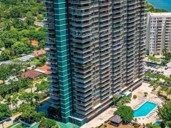 780 NE 69th St 2201, Miami FL 33138