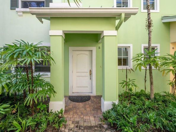 630 SE 15th St 5, Fort Lauderdale FL 33316