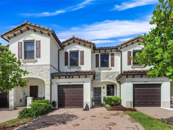 12758 SW 230th St, Miami FL 33170
