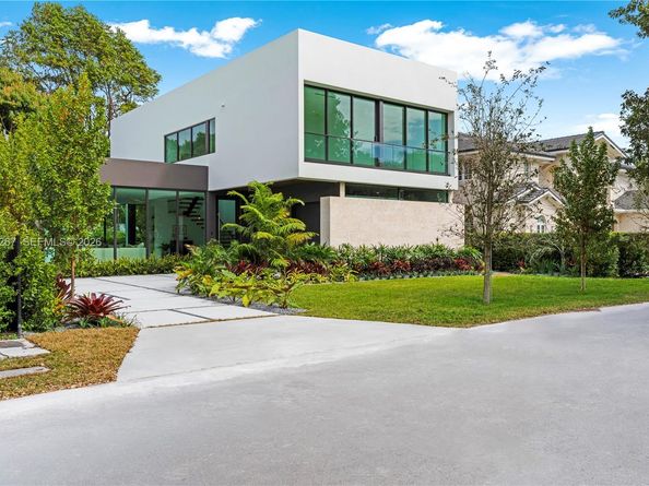 4081 Hardie Ave, Miami FL 33133