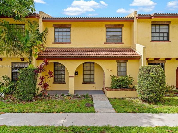 2607 NW 47th Ln 3304, Lauderdale Lakes FL 33313