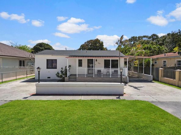 252 E 36th St, Hialeah FL 33013