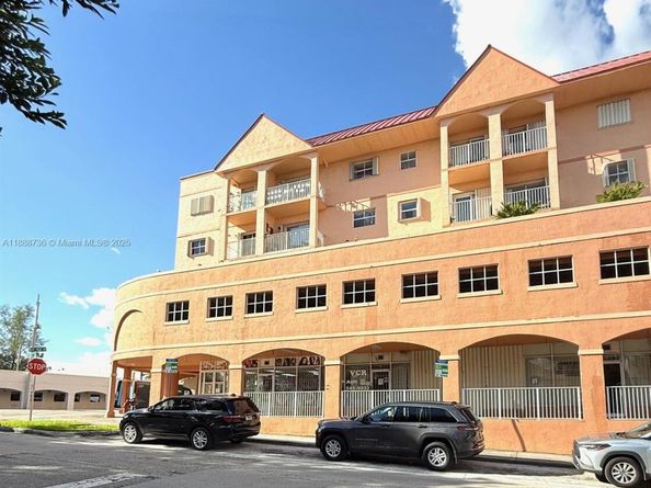 199 SW 12th Ave 404A, Miami FL 33130