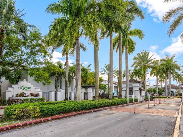 9766 NW 47th Ter 166, Doral FL 33178