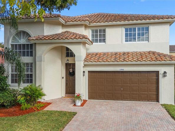 1994 NW 169th Ave, Pembroke Pines FL 33028