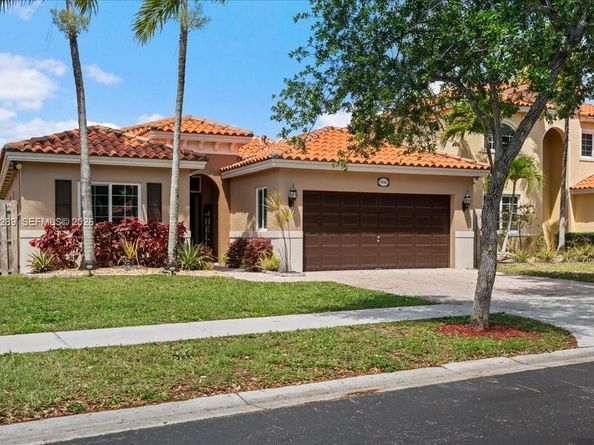 1740 NE 36th Ave, Homestead FL 33033