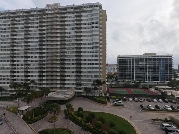 1965 S Ocean Dr 7E, Hallandale Beach FL 33009
