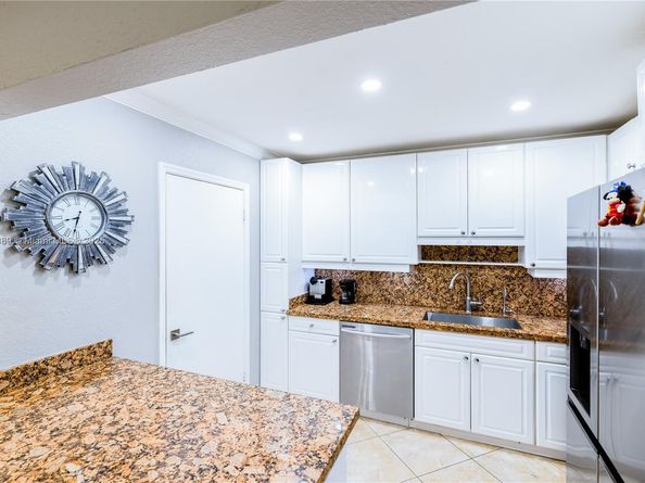 12800 SW 43rd Dr 102B, Miami FL 33175