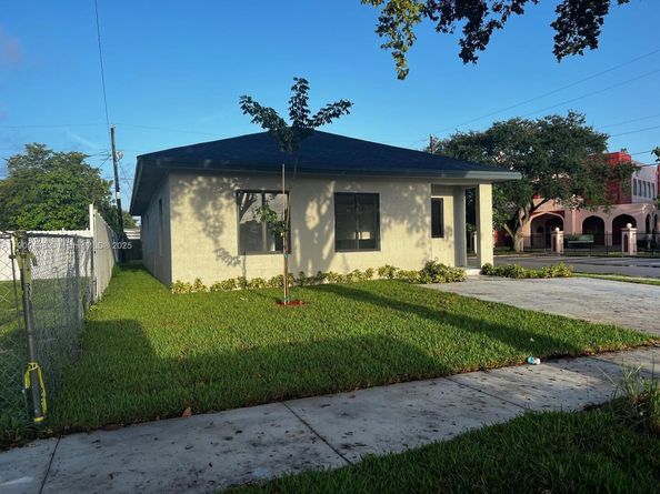 Undisclosed Address #A11900448, Miami FL 33150