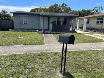 164 SW 2nd Ct