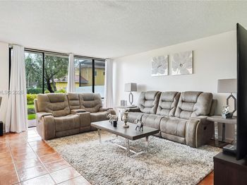 11524 Terra Bella Blvd